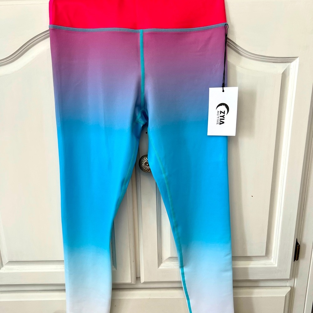 Zyia Firecracker Light n Tight high rise 7/8 24” leggings size 6-8